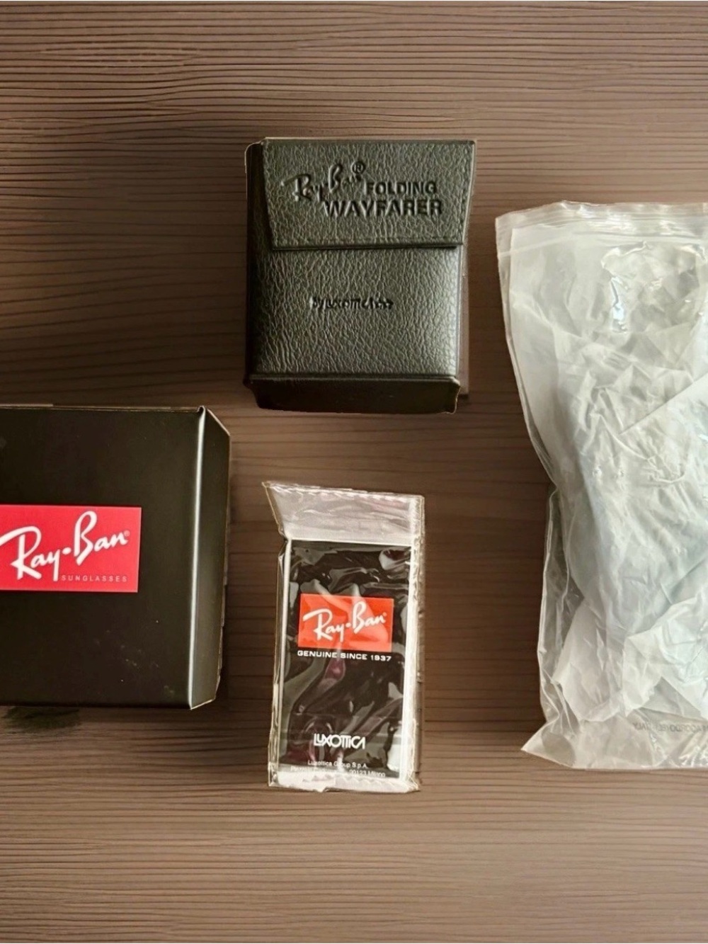 NWT Ray-Ban Folding Wayfarer RB4105 Black Silver Mirror 50mm - Picture 17 of 17